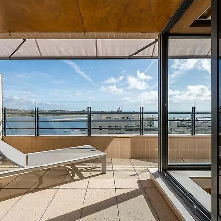 Guestready - Luxury Vacation With River View * Oporto